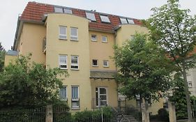 Apartment Am Grossen Garten Dresden